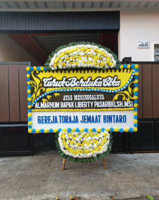 Papan Bunga Duka di Gresik
